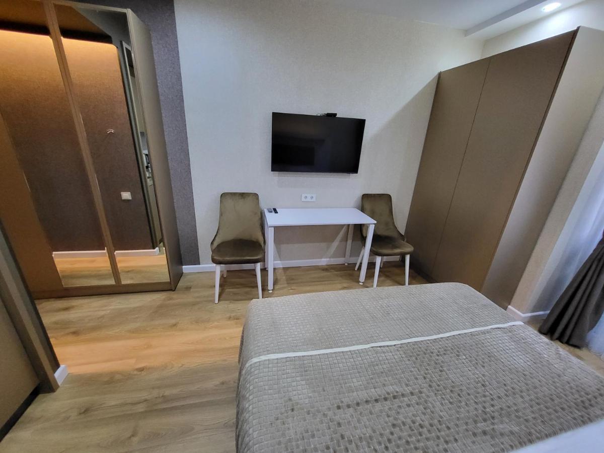 Holiday Apartments Batumi Exterior photo