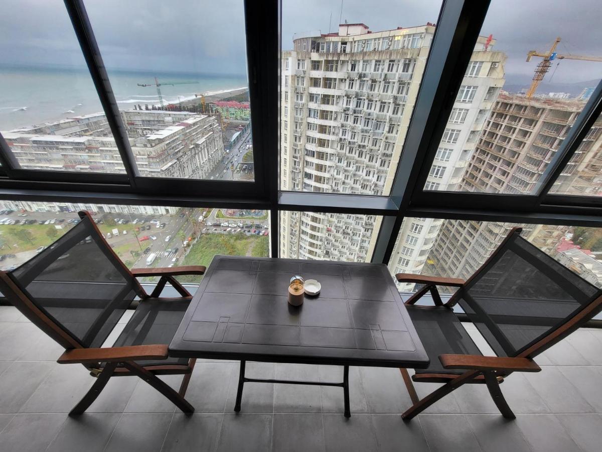 Holiday Apartments Batumi Exterior photo